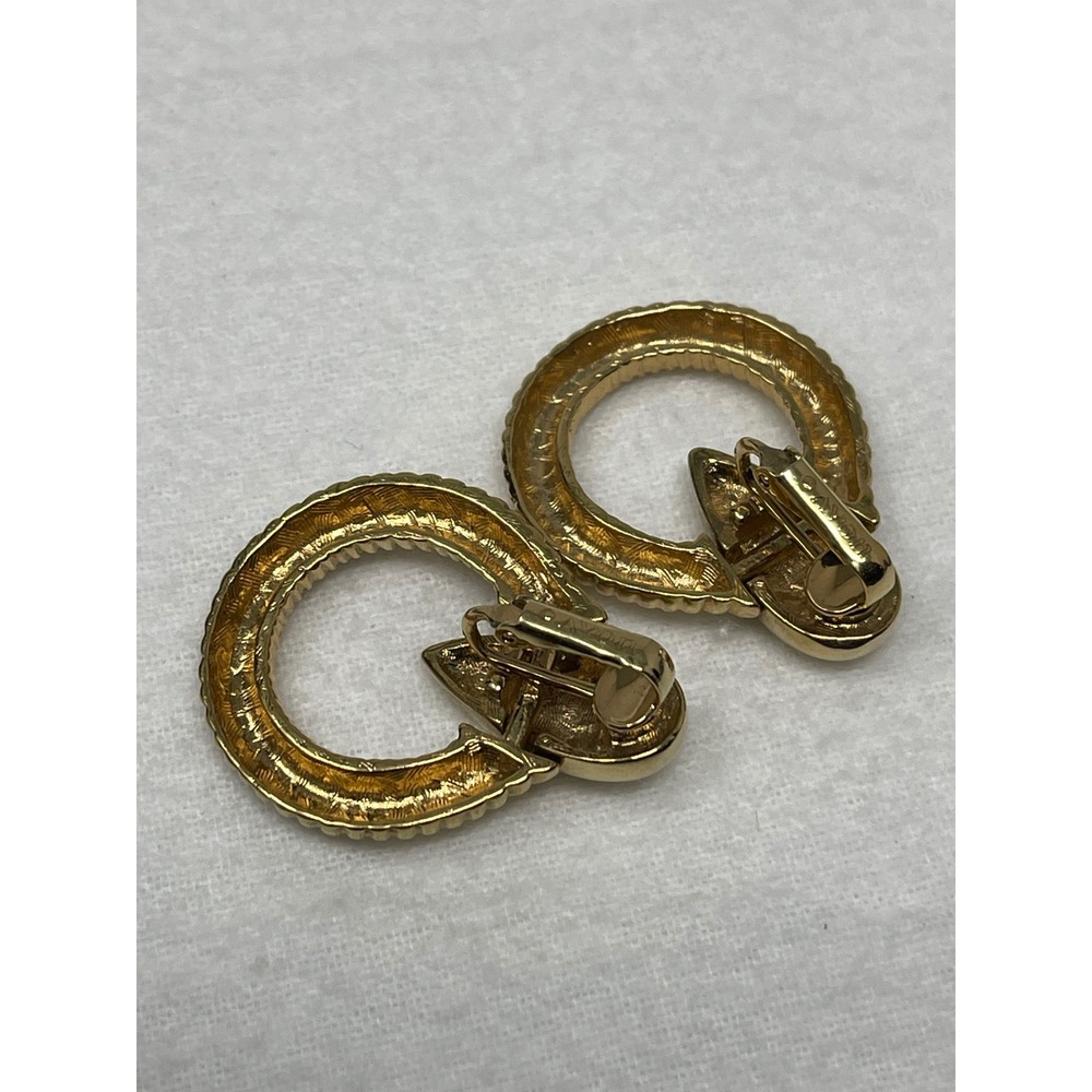 Avon Women Vintage Ribbed Door Knocker Earrings OS Gold Retro Statement - Picture 5 of 7